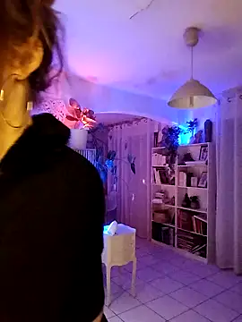 Luna Kitanna online show from 10, 11, 2025