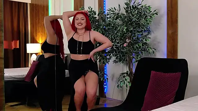 EmyHilton online show from 7, 4, 2026