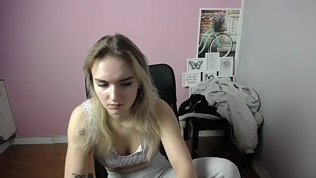 Snapshot of viktoria_lovely chatting on 27, 1, 2025 viktoria lovely online show from 27, 1, 2025