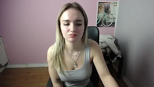 Snapshot of viktoria_lovely chatting on 14, 2, 2025 viktoria lovely online show from 14, 2, 2025