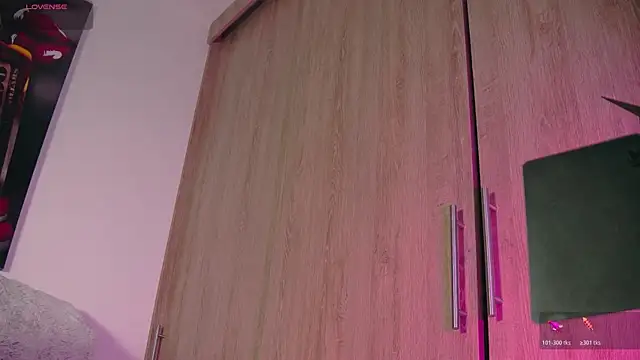 aidaadams online show from 1, 11, 2025