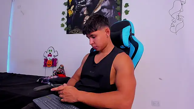 Snapshot of Bray_Kevin chatting on 6, 12, 2024 Bray Kevin online show from 6, 12, 2024