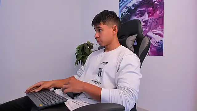 Snapshot of Bray_Kevin chatting on 4, 2, 2025 Bray Kevin online show from 4, 2, 2025