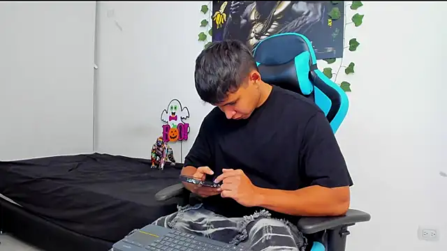 Snapshot of Bray_Kevin chatting on 8, 2, 2025 Bray Kevin online show from 8, 2, 2025