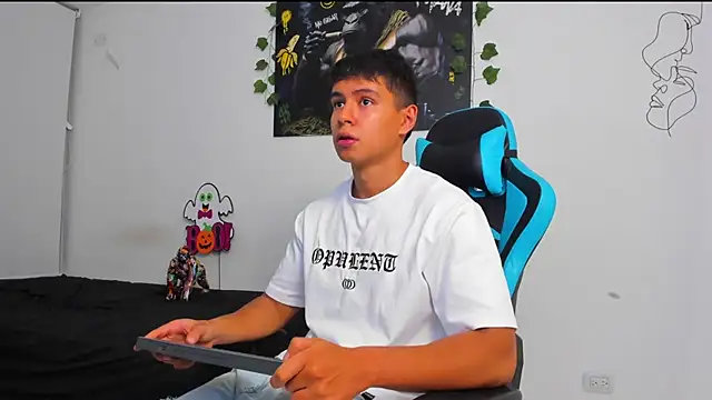 Snapshot of Bray_Kevin chatting on 14, 2, 2025 Bray Kevin online show from 14, 2, 2025