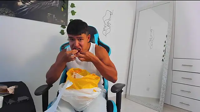 Snapshot of Bray_Kevin chatting on 2, 3, 2025 Bray Kevin online show from 2, 3, 2025