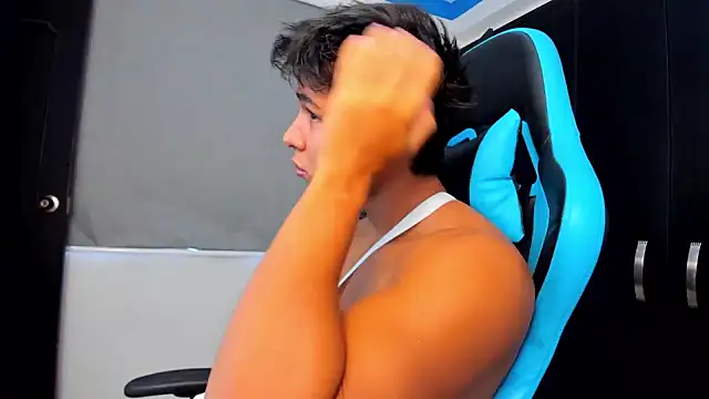 Snapshot of Bray_Kevin chatting on 4, 10, 2025 Bray Kevin online show from 4, 10, 2025