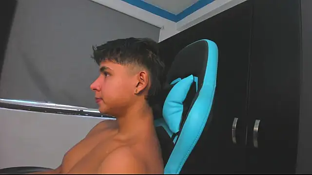 Snapshot of Bray_Kevin chatting on 28, 10, 2025 Bray Kevin online show from 28, 10, 2025