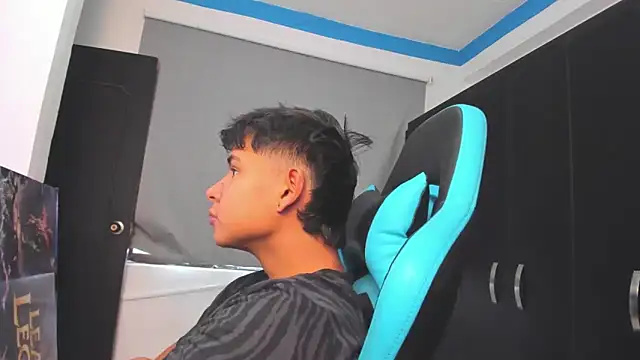 Snapshot of Bray_Kevin chatting on 31, 10, 2025 Bray Kevin online show from 31, 10, 2025