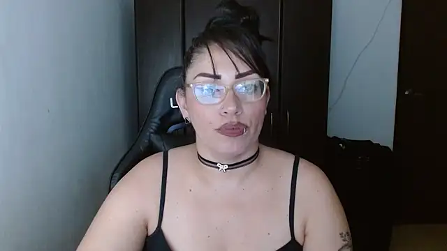 natashasmithe online show from 24, 2, 2025