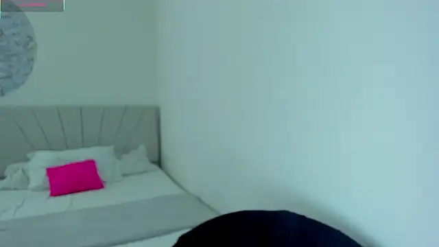 IsabelaVanegas  online show from 27, 10, 2025