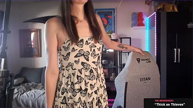 Snapshot of Clairedelilah chatting on 1, 3, 2025 Clairedelilah online show from 1, 3, 2025