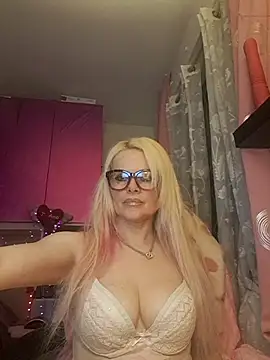 Snapshot of Angeldevilus chatting on 29, 1, 2025 Angeldevilus online show from 29, 1, 2025