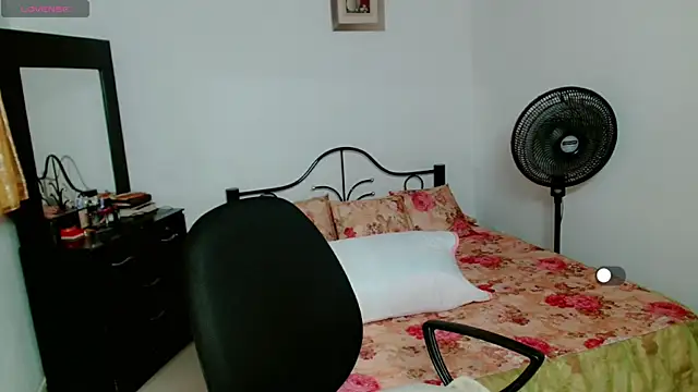 Lily Benet1 online show from 28, 5, 2026