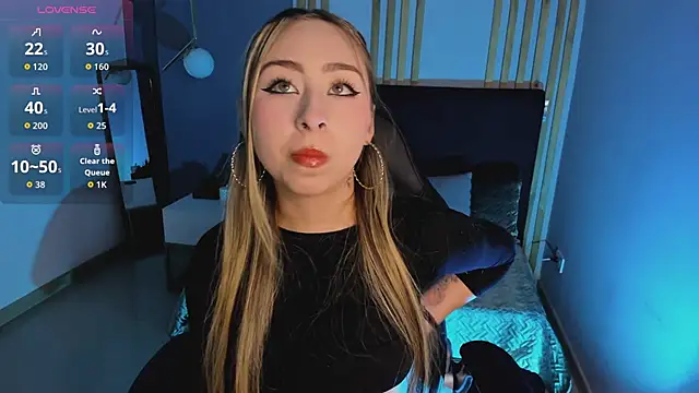  cloe martinez online show from 3, 3, 2026