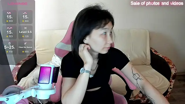 SaraXray online show from 21, 9, 2025