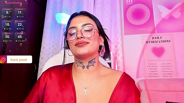 Snapshot of Hinataw33d01 chatting on 17, 12, 2024 Hinataw33d01 online show from 17, 12, 2024