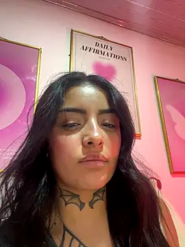 Snapshot of Hinataw33d01 chatting on 26, 10, 2025 Hinataw33d01 online show from 26, 10, 2025