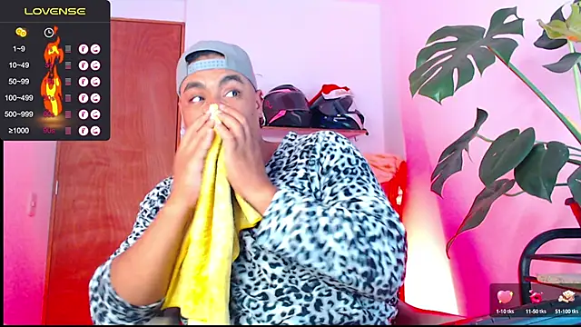 yosoy enzo2020 online show from 29, 12, 2024