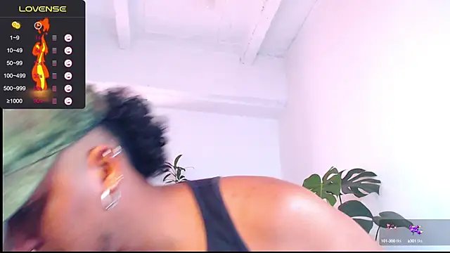 yosoy enzo2020 online show from 17, 1, 2025