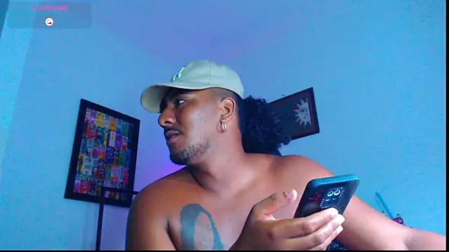 Snapshot of yosoy_enzo2020 chatting on 21, 4, 2026 yosoy enzo2020 online show from 21, 4, 2026