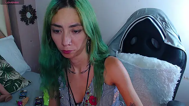 Snapshot of Erika_Stevens chatting on 5, 10, 2025 Erika Stevens online show from 5, 10, 2025