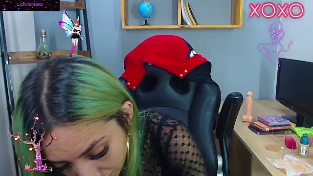 Snapshot of Erika_Stevens chatting on 28, 10, 2025 Erika Stevens online show from 28, 10, 2025