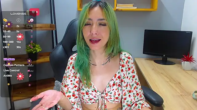 Snapshot of Erika_Stevens chatting on 31, 10, 2025 Erika Stevens online show from 31, 10, 2025