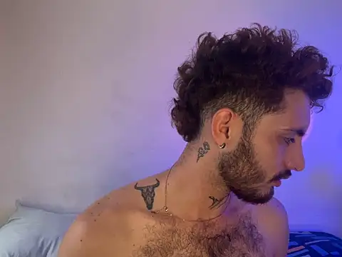 axel giracr online show from 9, 12, 2024