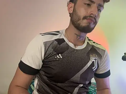 axel giracr online show from 14, 12, 2024