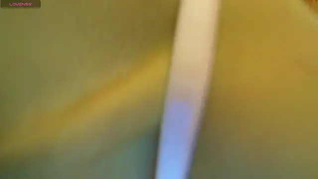 Snapshot of lili_jade222 chatting on 18, 10, 2025 lili jade222 online show from 18, 10, 2025