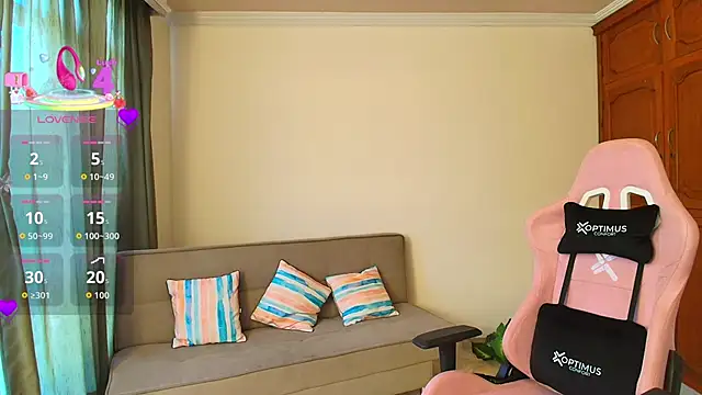 Snapshot of lili_jade222 chatting on 22, 11, 2025 lili jade222 online show from 22, 11, 2025