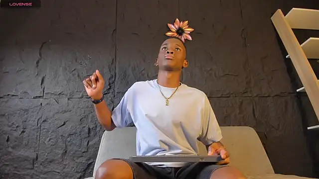 Snapshot of JacksonMuller_ chatting on 24, 11, 2025 JacksonMuller online show from 24, 11, 2025