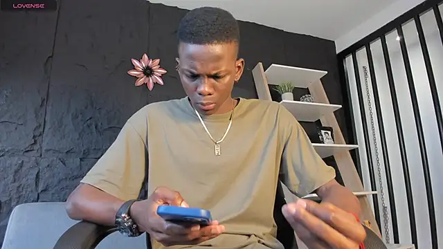 Snapshot of JacksonMuller_ chatting on 28, 11, 2025 JacksonMuller online show from 28, 11, 2025