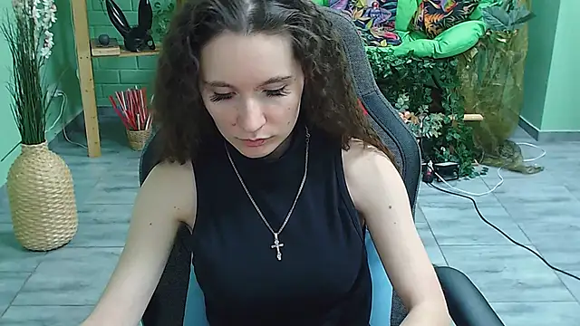 Miss Barbara  online show from 28, 2, 2025