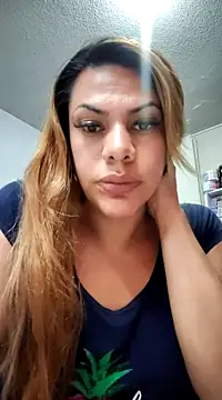 Snapshot of CurvyViolet chatting on 22, 1, 2025 CurvyViolet online show from 22, 1, 2025