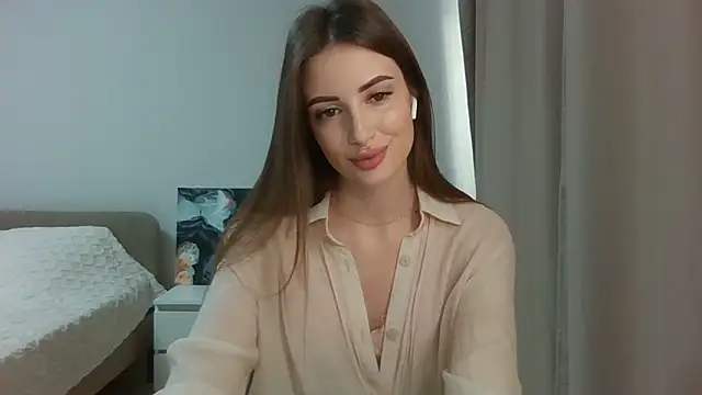 Jule Helen online show from 7, 12, 2024