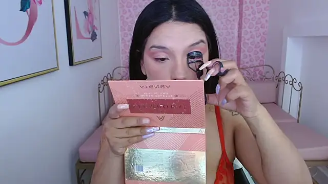Snapshot of Small_naughty_ chatting on 15, 5, 2026 Small naughty online show from 15, 5, 2026