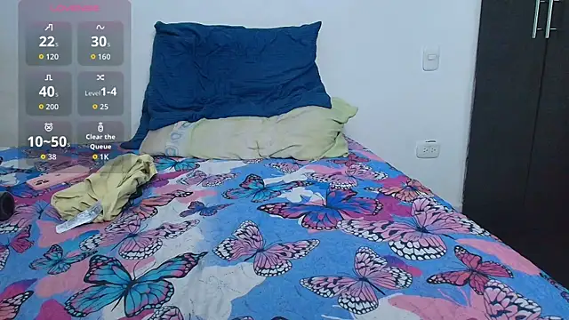 Snapshot of mrsmaira chatting on 3, 8, 2026 mrsmaira online show from 3, 8, 2026