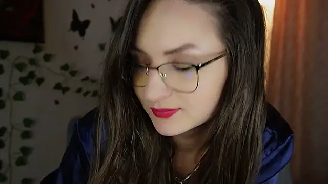 NaughtYHomemadE online show from 6, 2, 2025