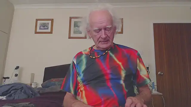 WaverlyKernow online show from 16, 12, 2024