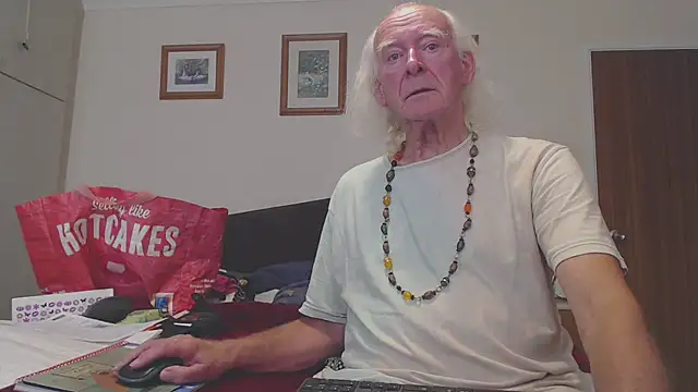 WaverlyKernow online show from 21, 9, 2025