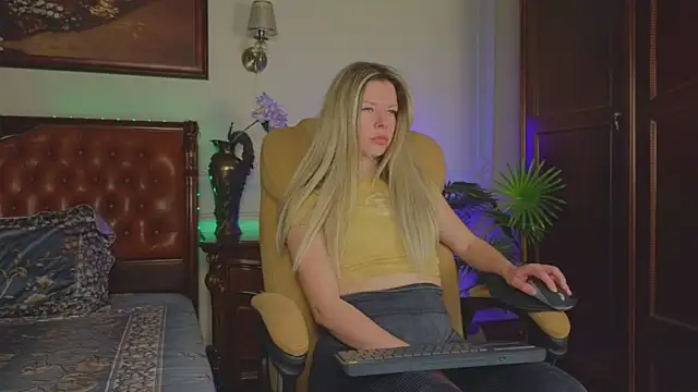 Real Tini online show from 18, 4, 2026