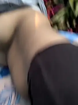 Crezy-Queen01 online show from 5, 11, 2025