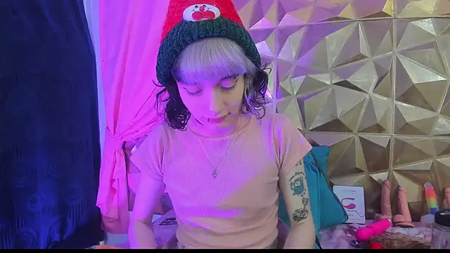 Snapshot of neeko_princes chatting on 24, 12, 2024 neeko princes online show from 24, 12, 2024