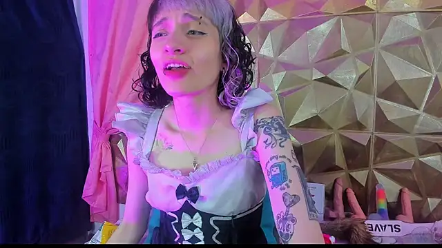 Snapshot of neeko_princes chatting on 5, 1, 2025 neeko princes online show from 5, 1, 2025