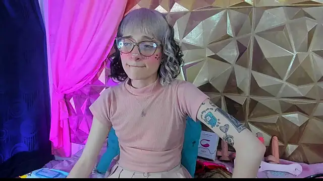 Snapshot of neeko_princes chatting on 18, 1, 2025 neeko princes online show from 18, 1, 2025