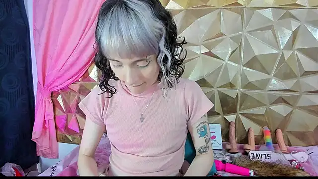 Snapshot of neeko_princes chatting on 31, 1, 2025 neeko princes online show from 31, 1, 2025