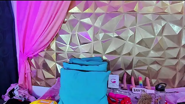 Snapshot of neeko_princes chatting on 13, 2, 2025 neeko princes online show from 13, 2, 2025