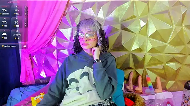 Snapshot of neeko_princes chatting on 4, 3, 2025 neeko princes online show from 4, 3, 2025